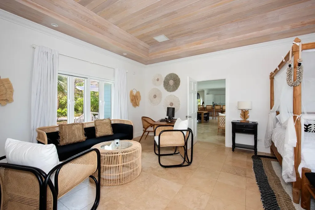 Turtle Pointe Eleuthera BS