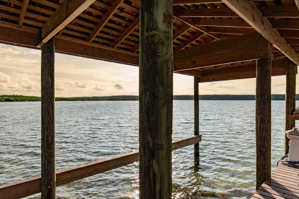 Turtle Pointe Eleuthera BS