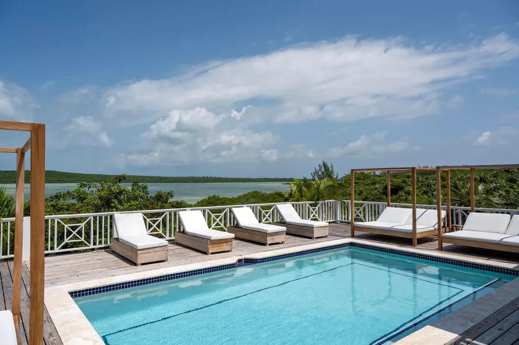 Turtle Pointe Eleuthera BS