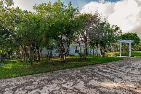 Turtle Pointe Eleuthera BS