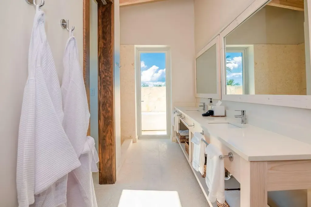 Forbes Hill Exuma BS