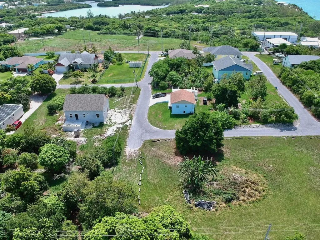 Off Vivian Pinder Road Eleuthera BS