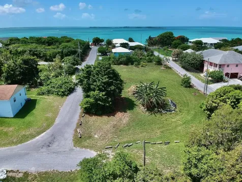 Off Vivian Pinder Road Eleuthera BS