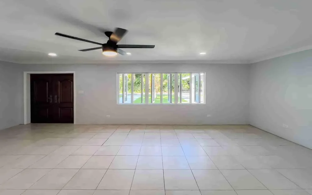 25 Lumumba Lane, Kool Acr New Providence Paradise Island BS