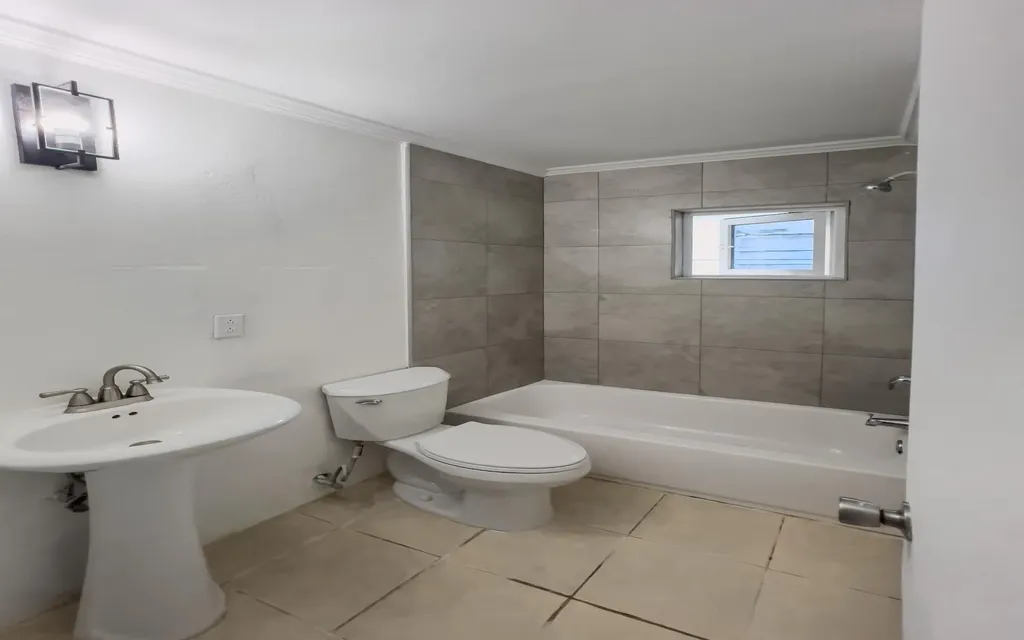 25 Lumumba Lane, Kool Acr New Providence Paradise Island BS