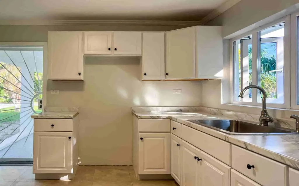 25 Lumumba Lane, Kool Acr New Providence Paradise Island BS