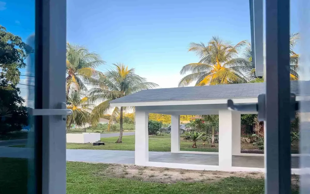 25 Lumumba Lane, Kool Acr New Providence Paradise Island BS