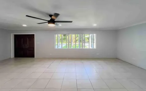 25 Lumumba Lane, Kool Acr New Providence Paradise Island BS