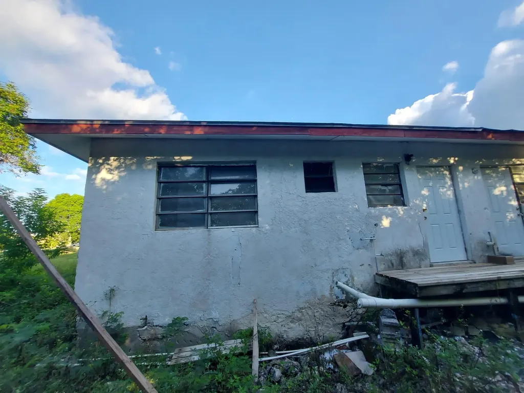 109d Love Hill Settlement Andros BS