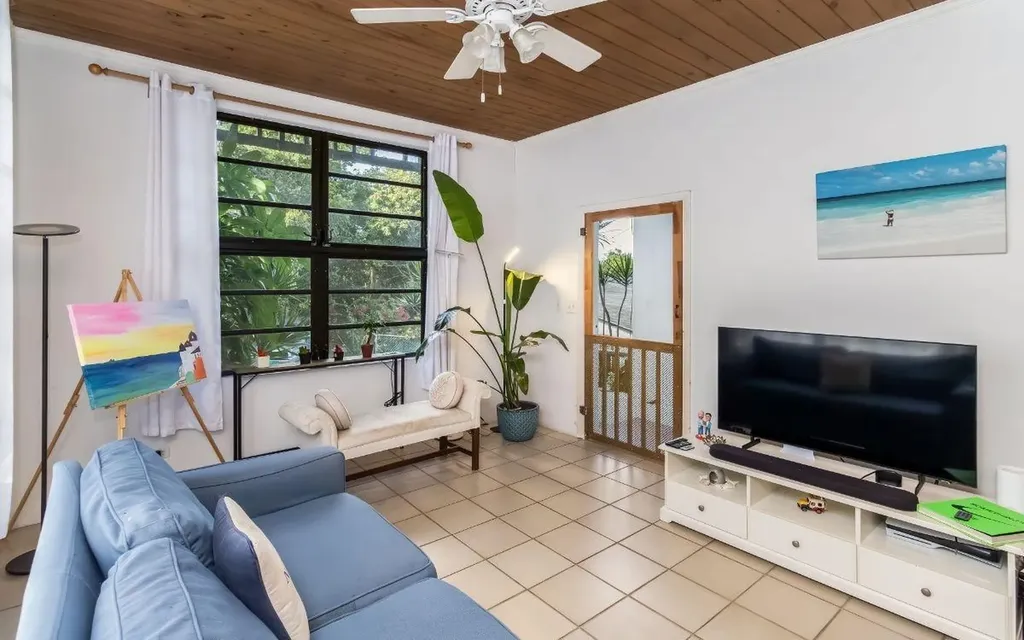 Triplex Lot 2 Pikkano Estate New Providence Paradise Island BS