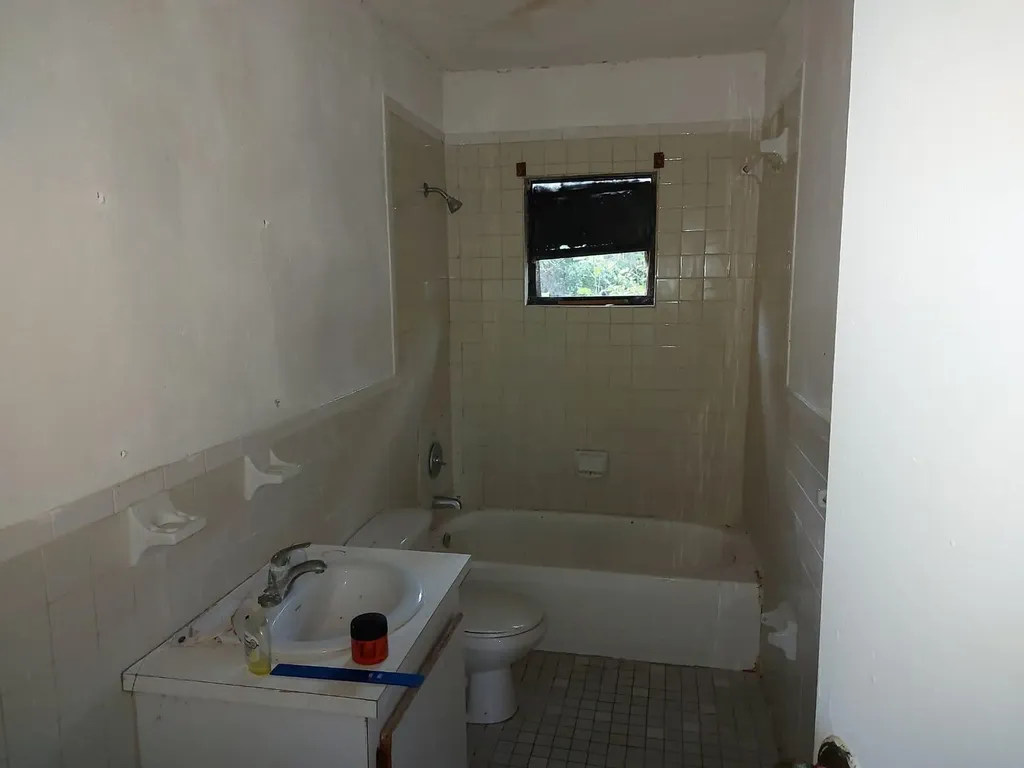 109b Love Hill Settlement Andros BS