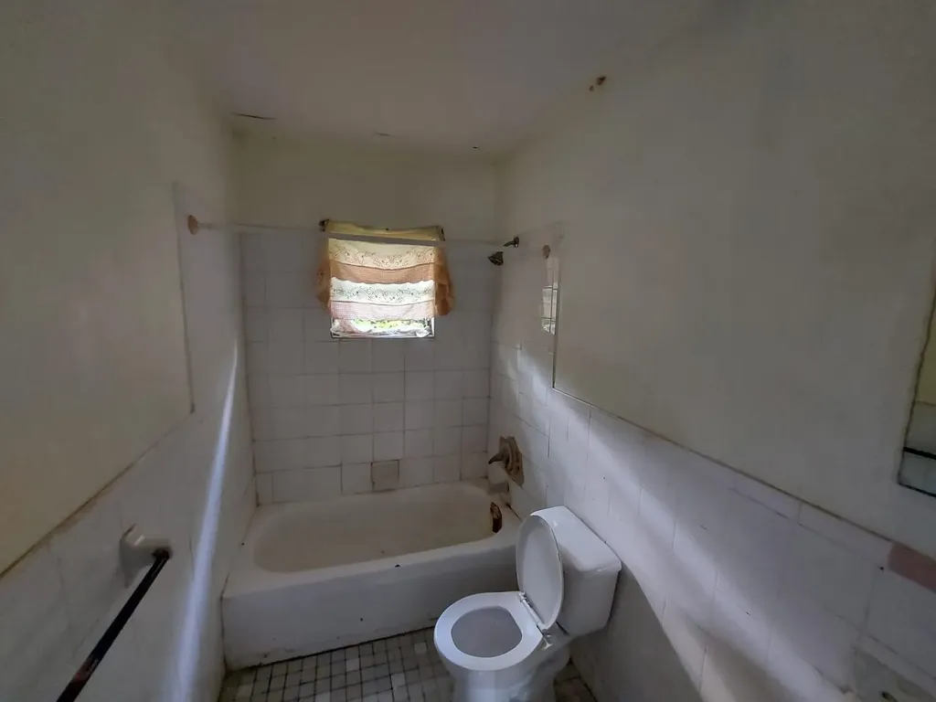 109b Love Hill Settlement Andros BS