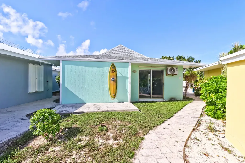 Beach Villas Surf Shack Abaco BS