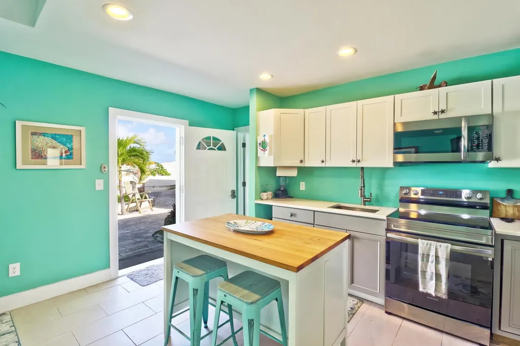 Beach Villas Surf Shack Abaco BS