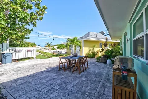 Beach Villas Surf Shack Abaco BS
