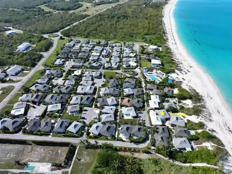 Beach Villas Surf Shack Abaco BS