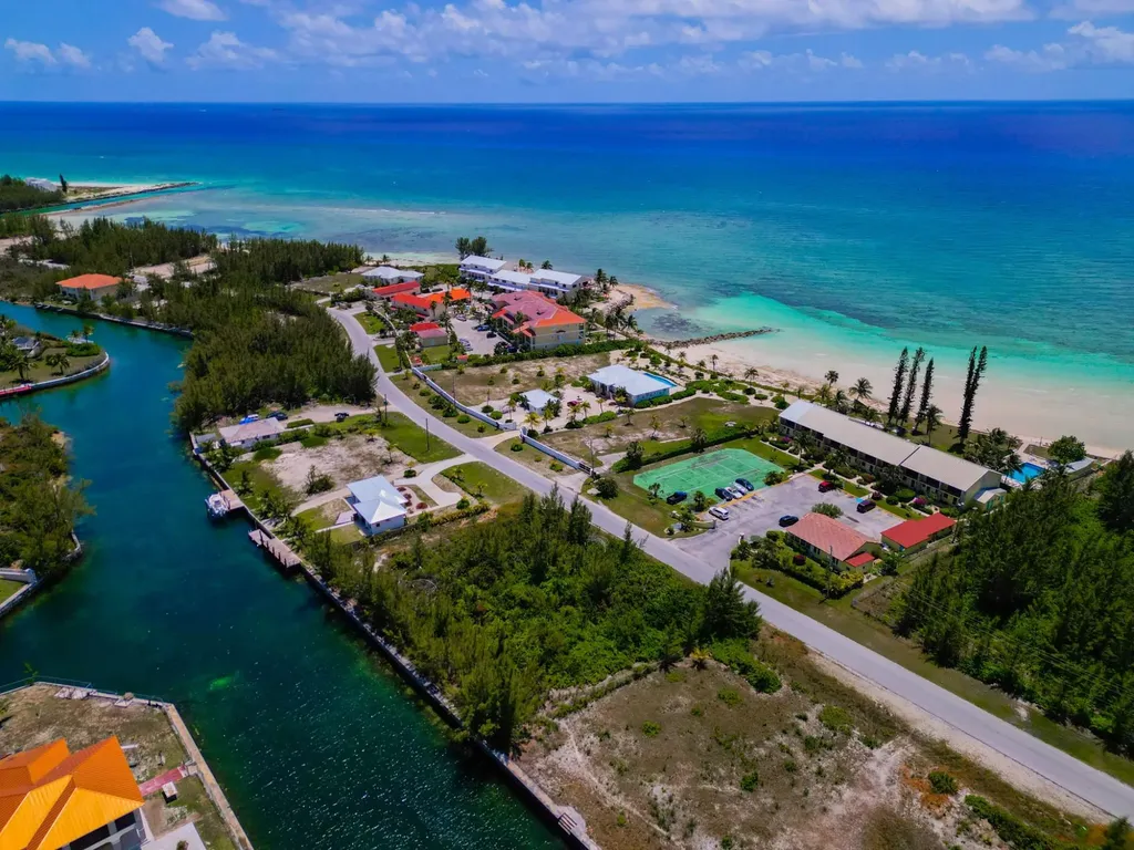 Port Of Call Drive Grand Bahama Freeport BS