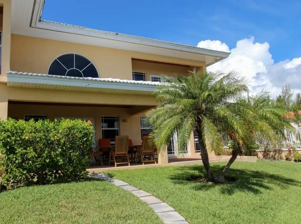 Scarborough Place Grand Bahama Freeport BS