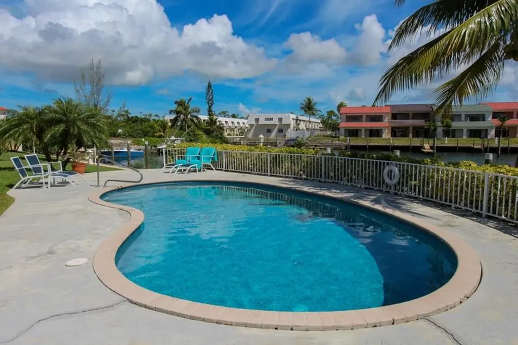 Scarborough Place Grand Bahama Freeport BS