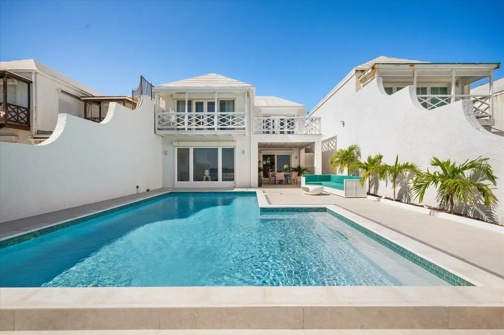 Caprice New Providence Paradise Island BS