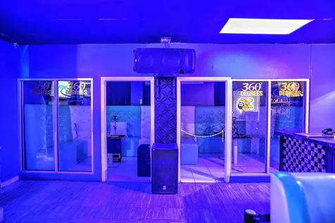 Commercial Building Okra Hill And East Bay Street New Providence Paradise Island BS