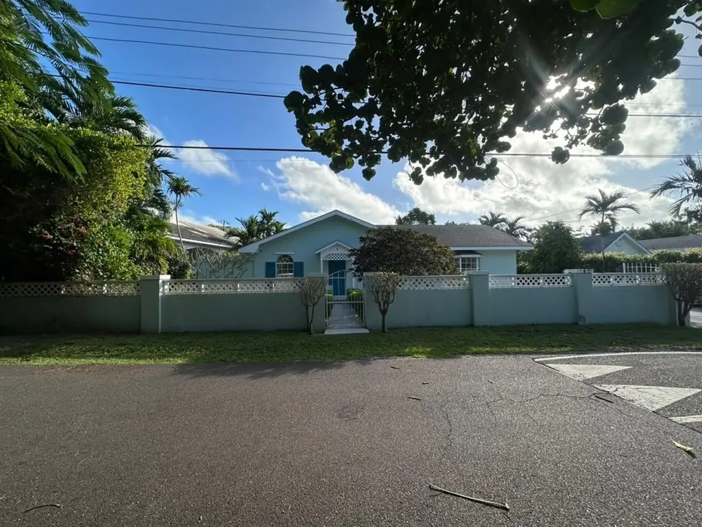 San Souci 3 New Providence Paradise Island BS