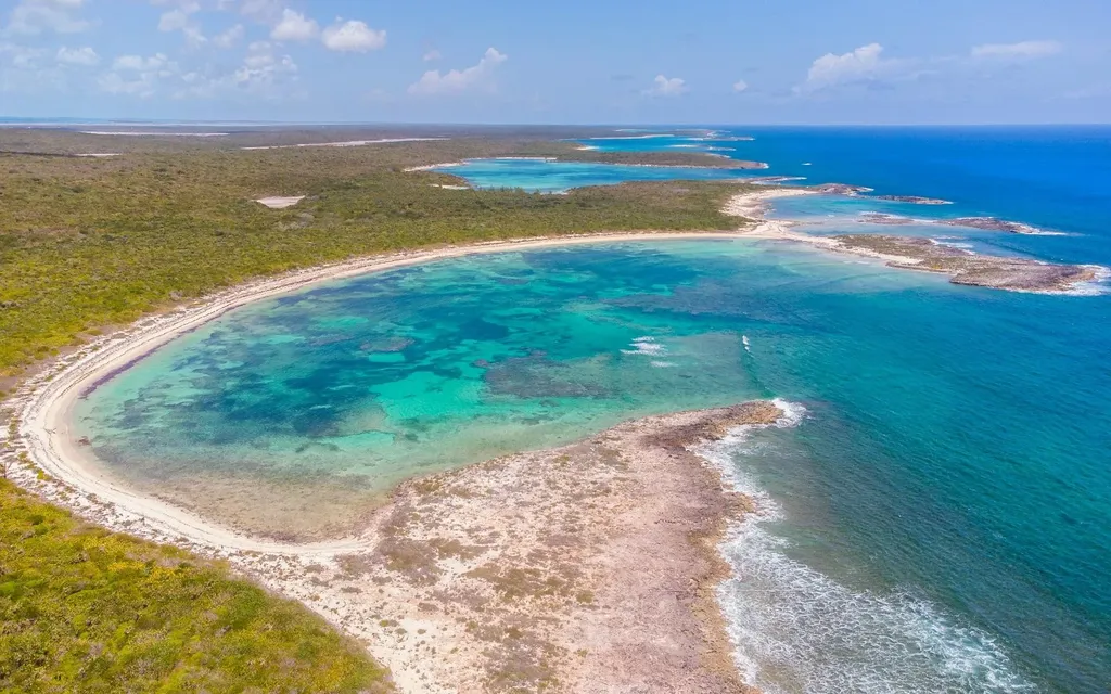 Wood Hill Northeast Of Go Long Island BS