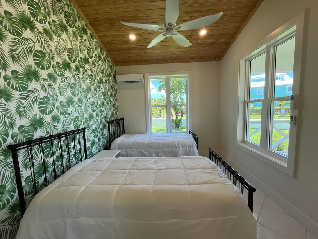 Treasure Cay Road Sunnyside Abaco BS