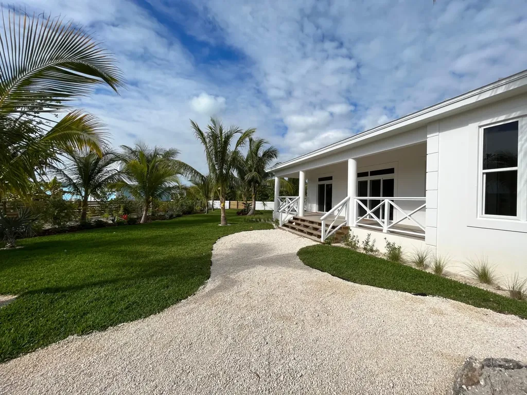 Treasure Cay Road Sunnyside Abaco BS