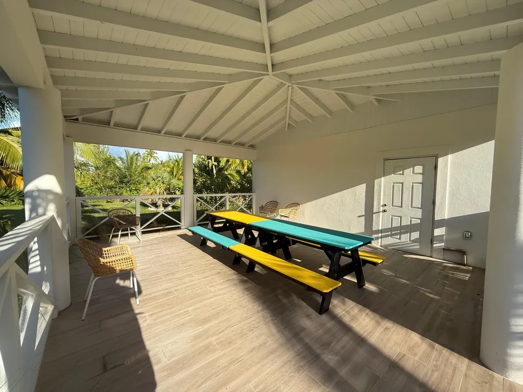 Treasure Cay Road Sunnyside Abaco BS