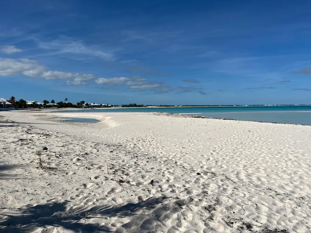 Treasure Cay Road Sunnyside Abaco BS