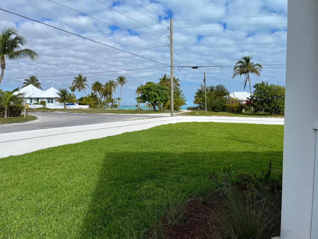 Treasure Cay Road Sunnyside Abaco BS