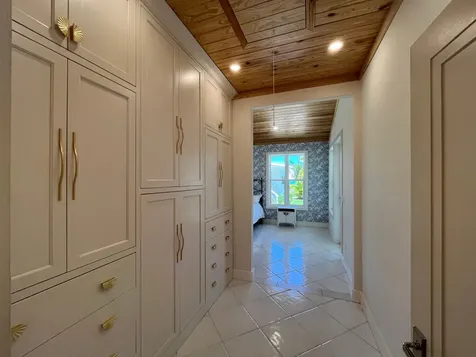 Treasure Cay Road Sunnyside Abaco BS