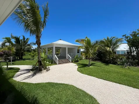Treasure Cay Road Sunnyside Abaco BS