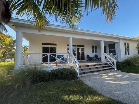 Treasure Cay Road Sunnyside Abaco BS
