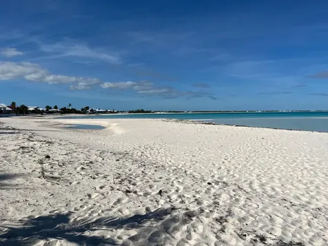 Treasure Cay Road Sunnyside Abaco BS