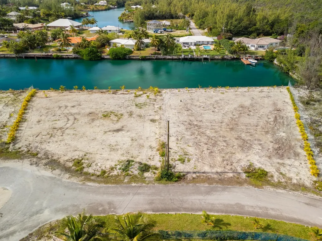 Nina Circle 2-3 Grand Bahama Freeport BS
