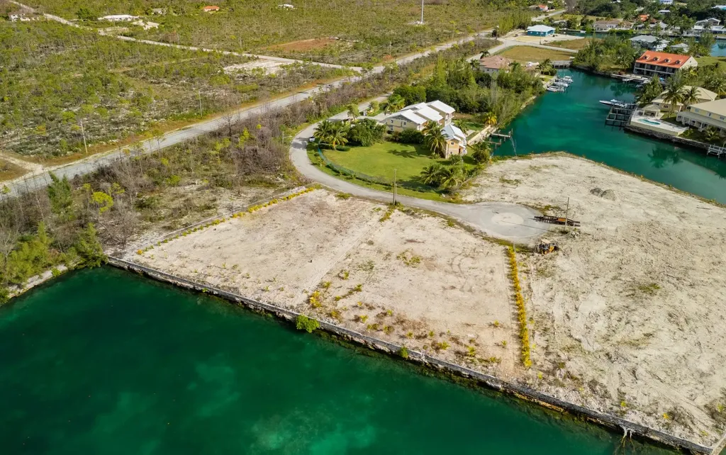 Nina Circle 2-3 Grand Bahama Freeport BS