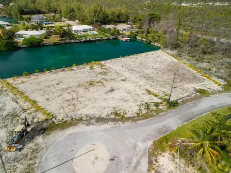 Nina Circle 2-3 Grand Bahama Freeport BS