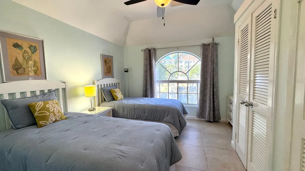 Harbourside Ii New Providence Paradise Island BS