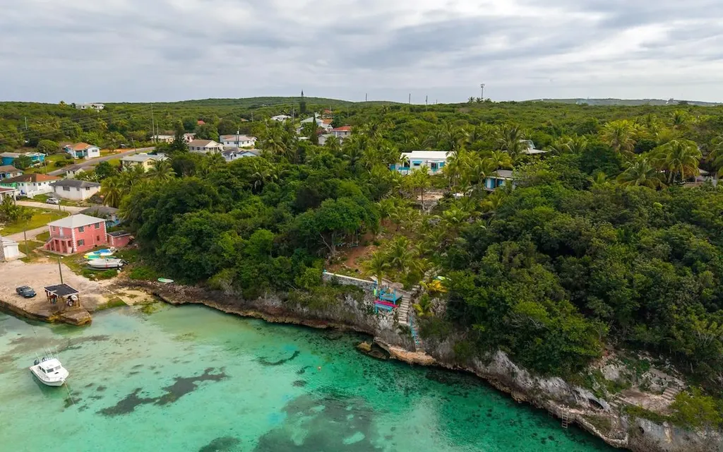 Edge Of The World Cave Street Eleuthera BS