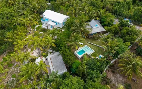 Edge Of The World Cave Street Eleuthera BS