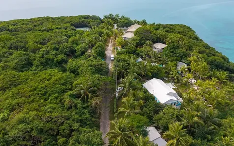 Edge Of The World Cave Street Eleuthera BS