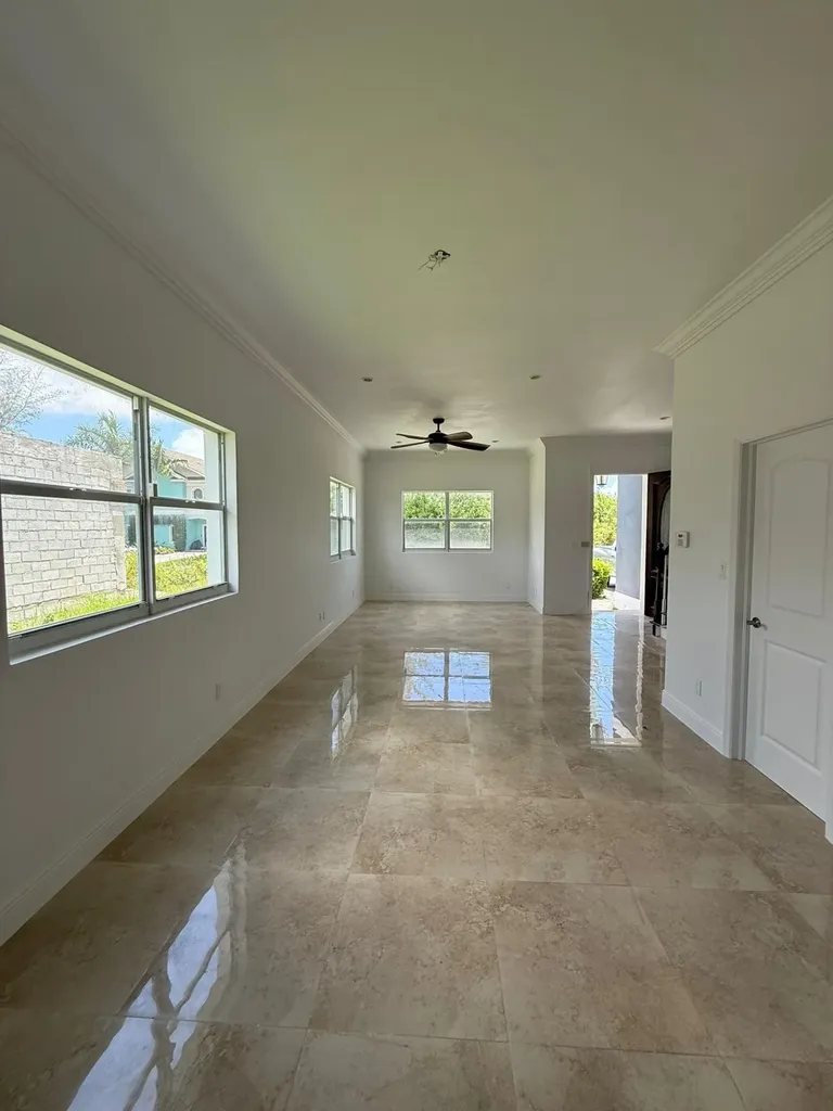 Tropic Road New Providence Paradise Island BS