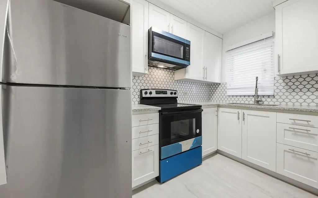 Town Court New Providence Paradise Island BS