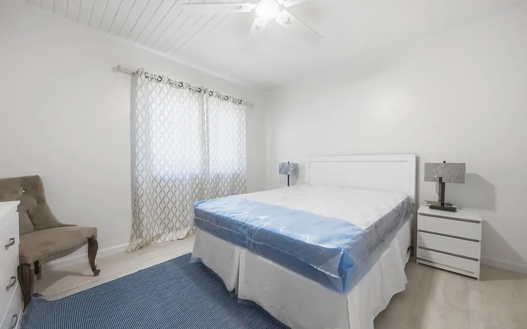 Town Court New Providence Paradise Island BS