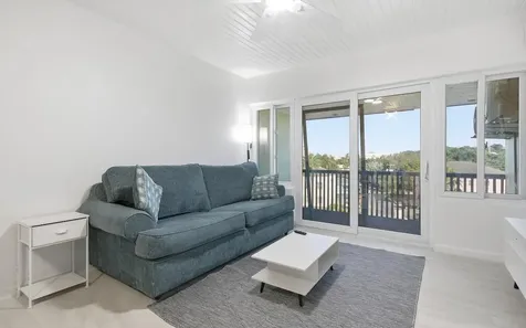 Town Court New Providence Paradise Island BS