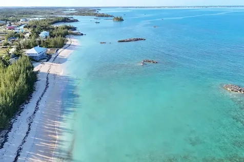 Lot Lot D Abaco BS
