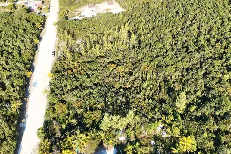 Lot Lot D Abaco BS