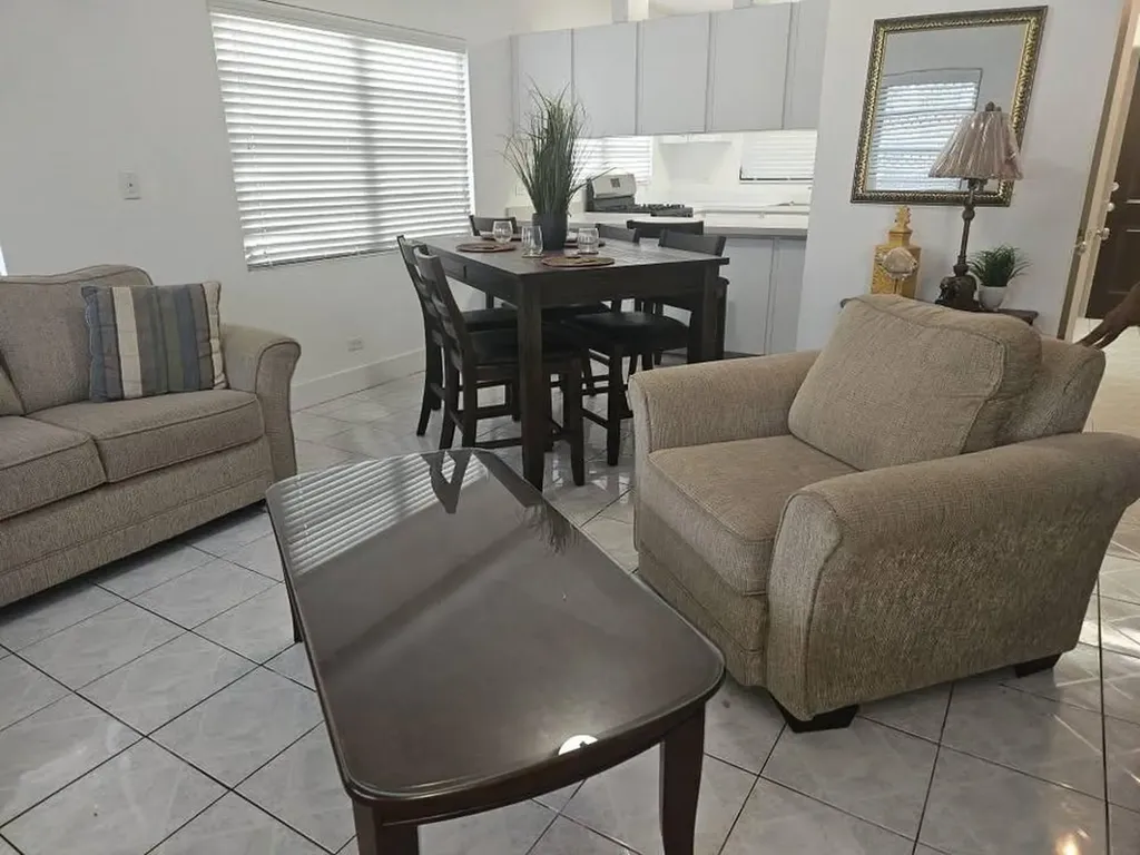 Hudson Street 20 New Providence Paradise Island BS